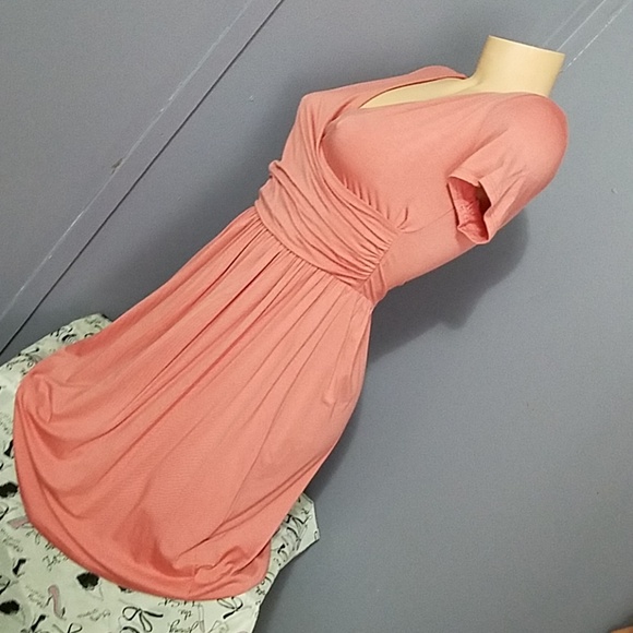 Stunning Little Coral Dress - Picture 4 of 8